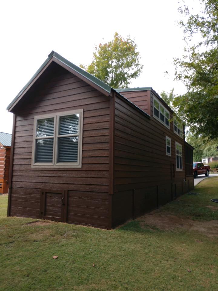 Big Oak Lodge thumbnail — exterior side